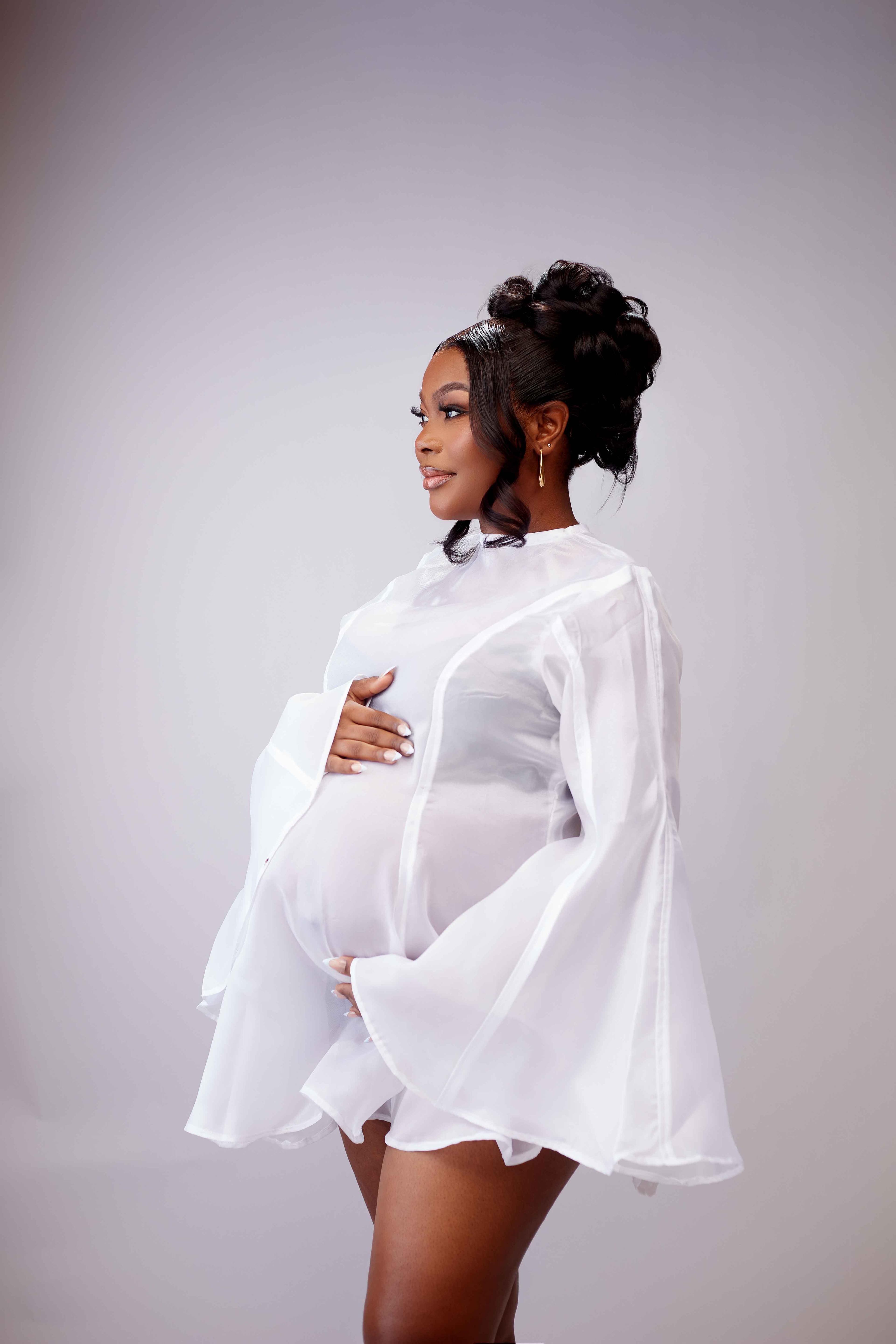Maternity portrait session by Ohene Kay Photography